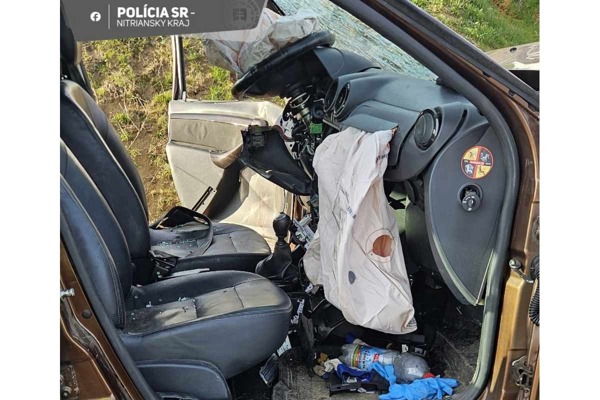 FOTO: Tragická ranná nehoda pri Vrábľoch, foto 2