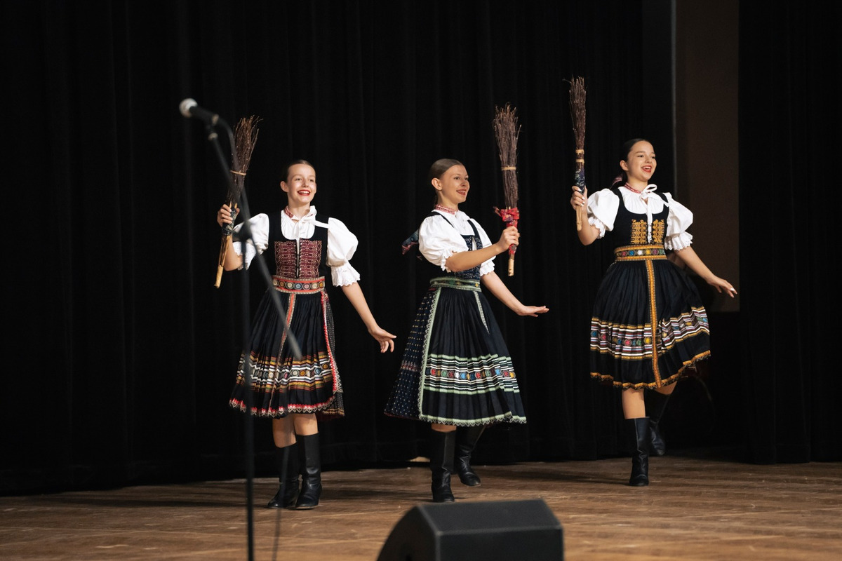 FOTO: Sviatky jari 2025 v Nitre - Vynášanie Moreny , foto 9