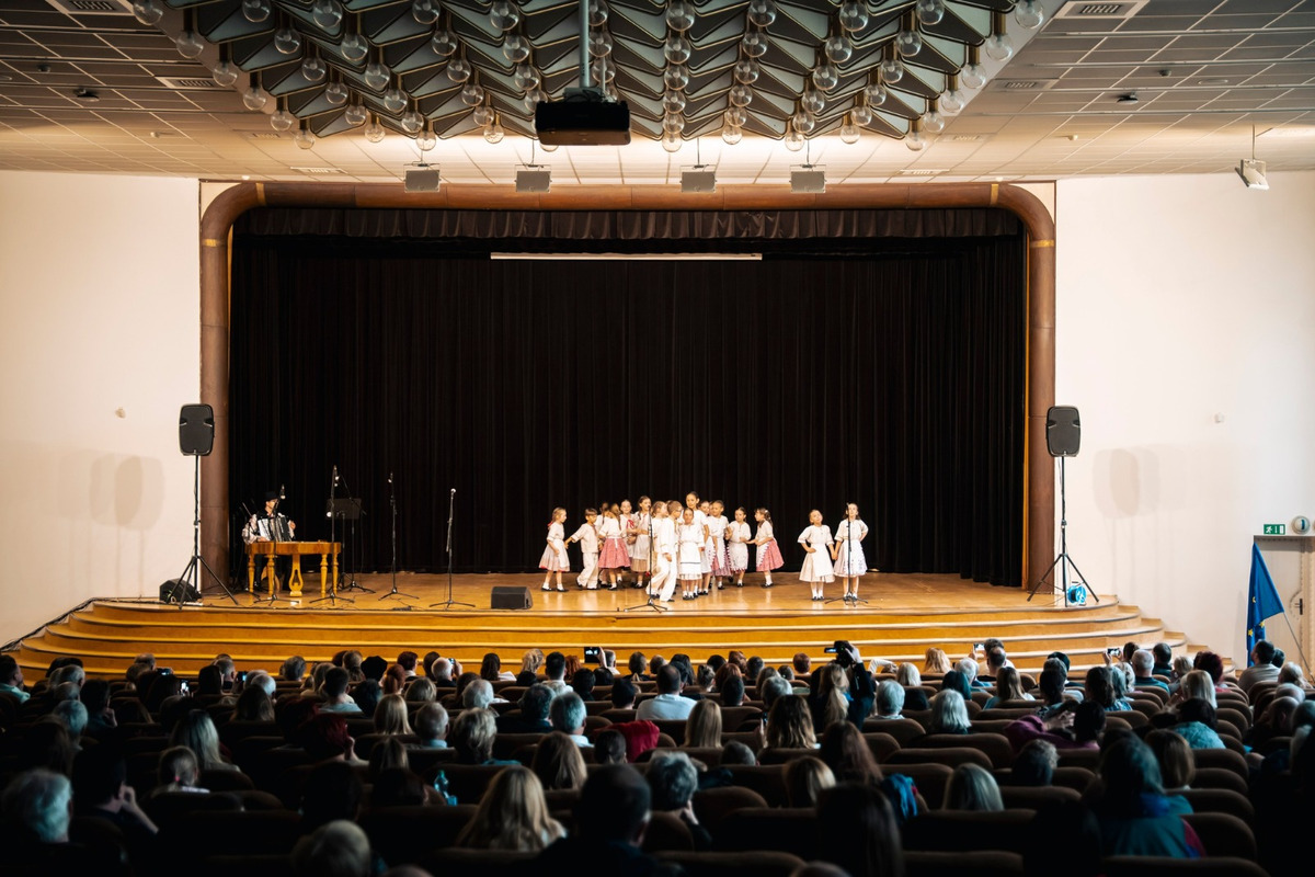 FOTO: Sviatky jari 2025 v Nitre - Vynášanie Moreny , foto 12