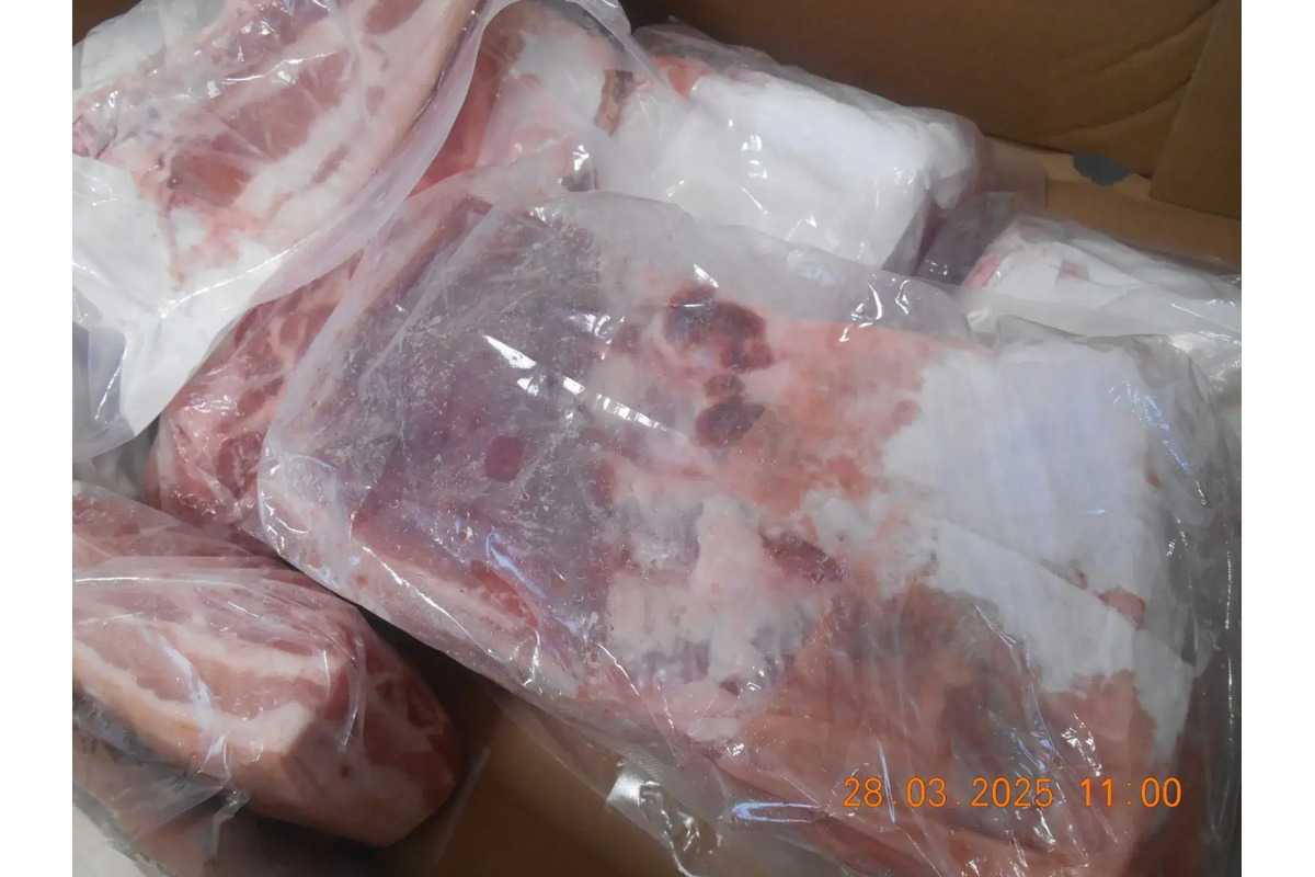 FOTO: Zábery z obchodov, ktoré nechcete vidieť. Pleseň, výkaly aj uhynuté hlodavce, foto 1