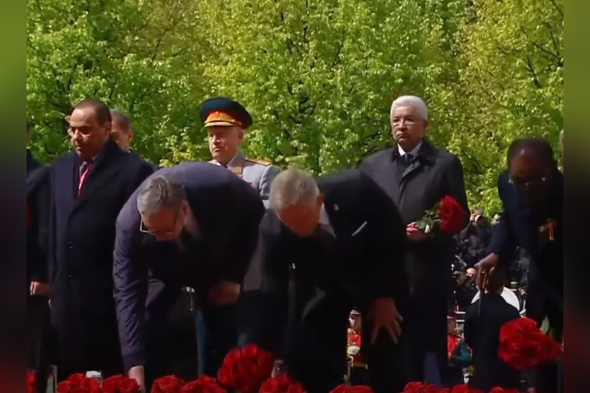 FOTO: Fico za Putinom. Ako jediný z EÚ sa zúčastnil osláv víťazstva v Moskve, foto 8