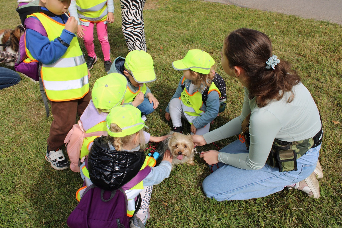 FOTO: Deti sa tešili z policajtov, karatistiek a spevu: Takto vyzeral MDD v Šuranoch a Topoľčanoch , foto 3