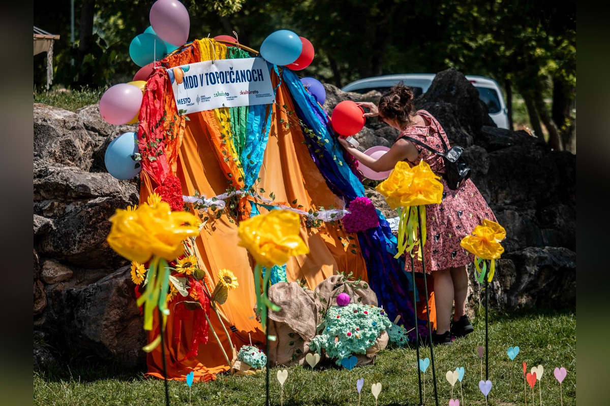 FOTO: Deti sa tešili z policajtov, karatistiek a spevu: Takto vyzeral MDD v Šuranoch a Topoľčanoch , foto 11