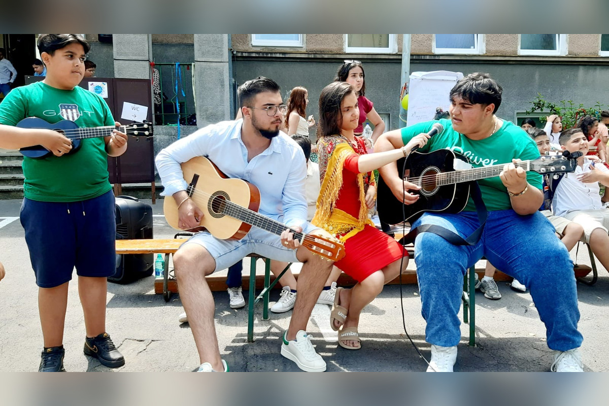 FOTO: Festival Kultúry spojil nitrianske školy a rôznorodé kultúry, foto 2