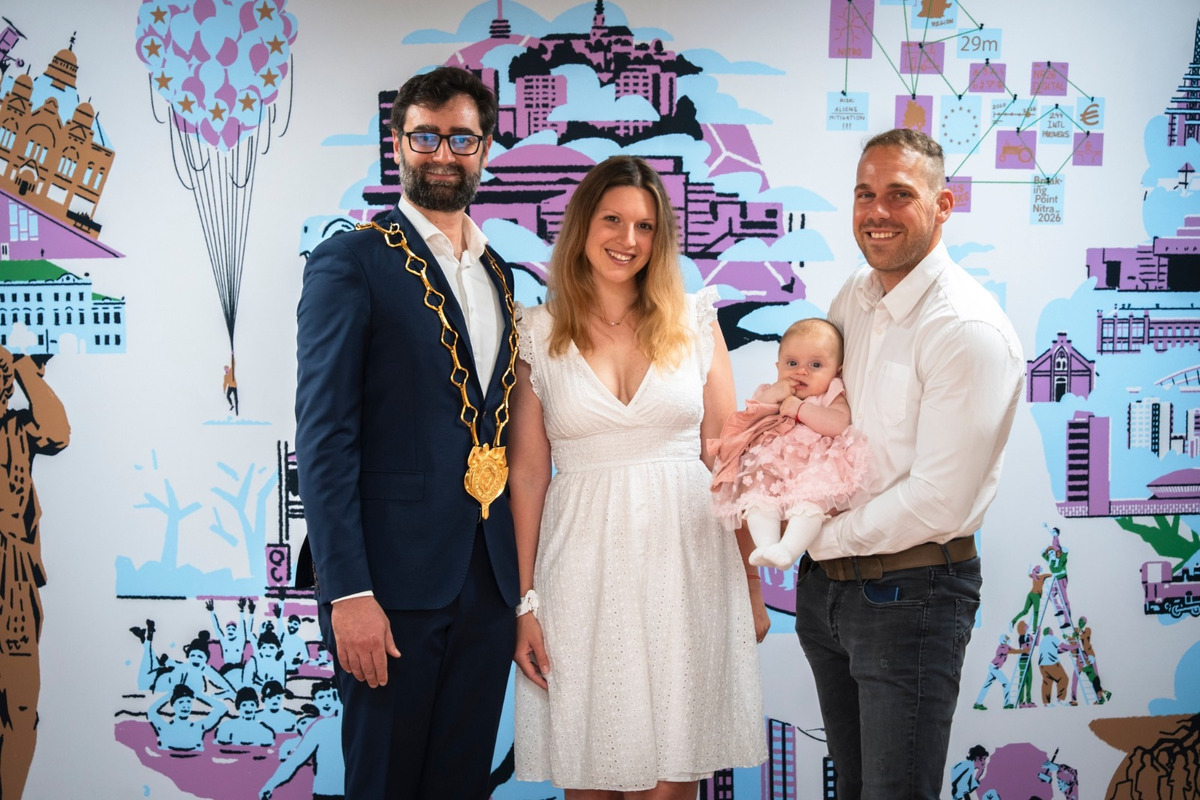 FOTO: Mesto Nitra oficiálne privítalo novonarodené deti. Ako získať príspevok a pozvánku?, foto 3