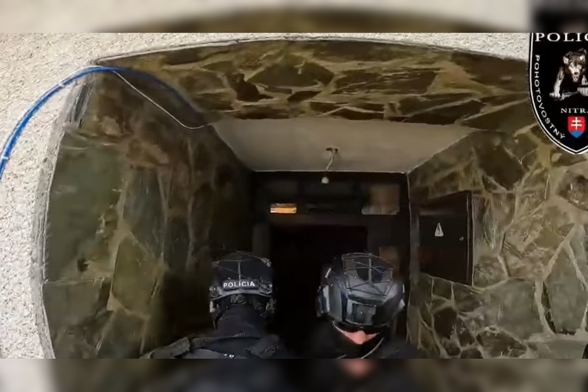 FOTO: Polícia chytila hľadaného drogového dílera zo Šurian, ktorý sa skrýval. Čaká ho takmer 10-ročný trest, foto 2