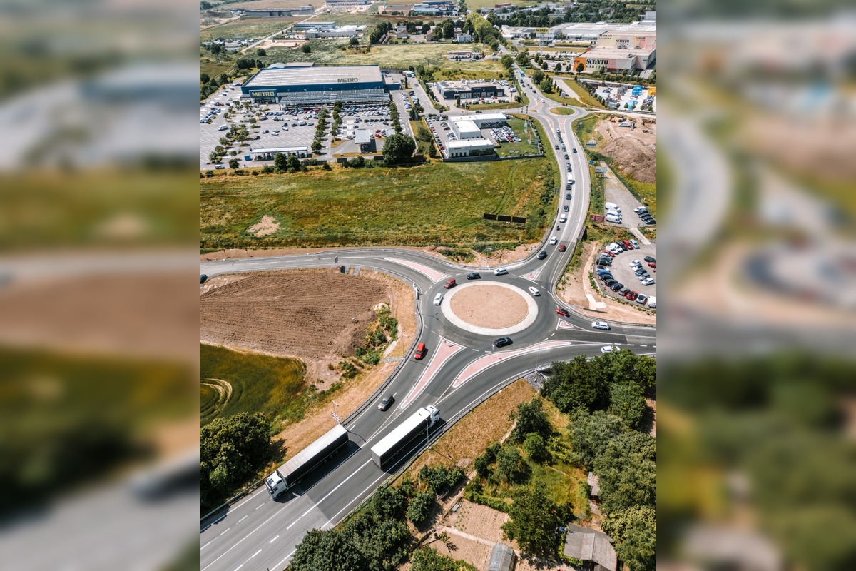 FOTO: Slávnostné otvorenie nového kruhového objazdu Mlynárce – Lužianky, foto 3