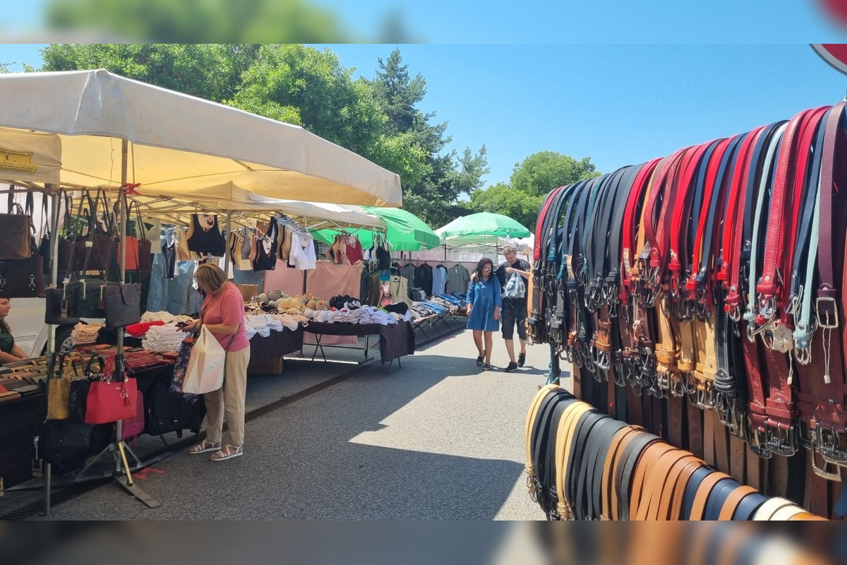 FOTO: Šaliansky jarmok 2025 – dva dni chutí, remesiel a hudby v obrazoch, foto 3