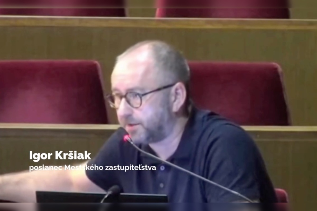 FOTO: Na Mestskom úrade v Nitre to vrie: Konflikt v zastupiteľstve kvôli Hollého ulici dokonca vyvrcholil urážkami, foto 3