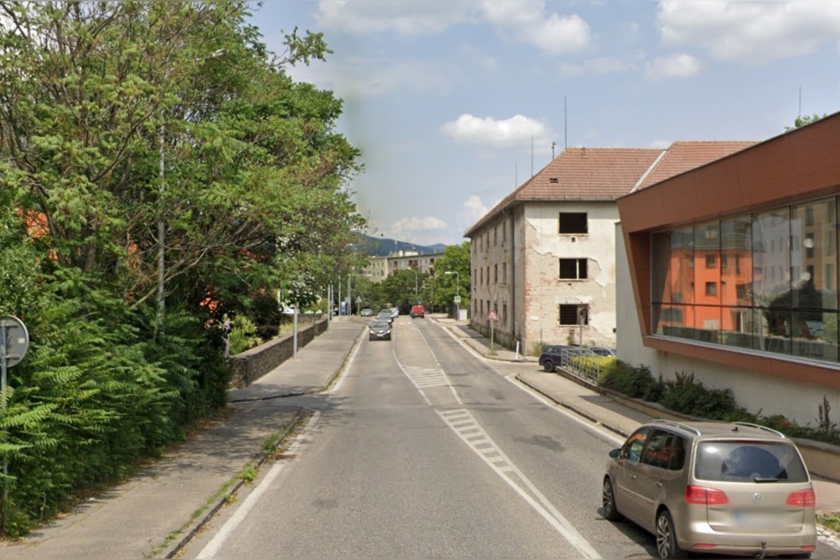 FOTO: Na Mestskom úrade v Nitre to vrie: Konflikt v zastupiteľstve kvôli Hollého ulici dokonca vyvrcholil urážkami, foto 5