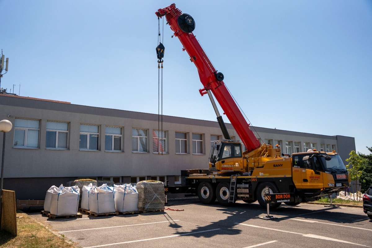 FOTO: V Nitre pribúdajú zelené strechy, foto 2