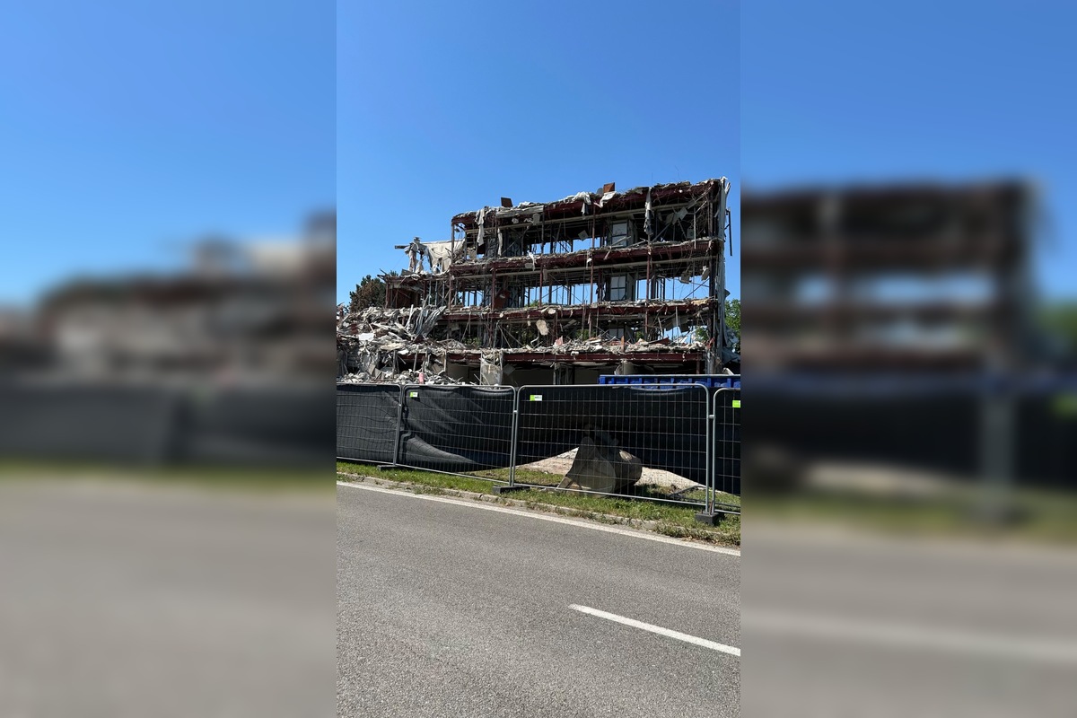 FOTO: Internát Poľnohospodár SPU Nitra Chrenová - búracie práce, foto 13