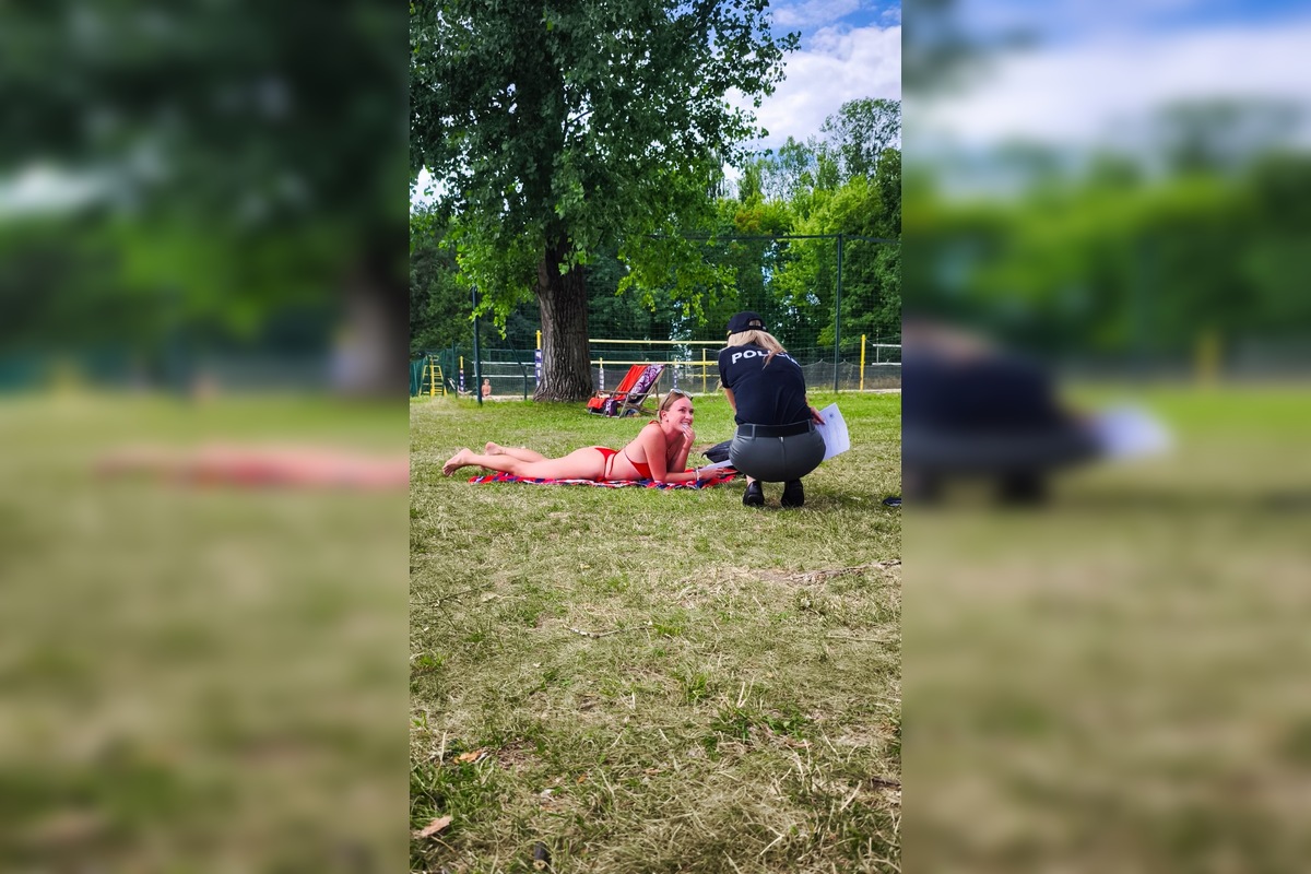 FOTO: Nitrianske kúpalisko sa stalo miestom preventívnej kampane, preventiska upozorňuje návštevníkov na riziko krádeží, foto 3