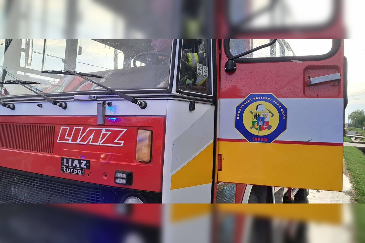 FOTO: Mäsiarstvo v Gbelciach vyhorelo počas búrky, hasiči zasahovali aj proti padajúcim stromom, foto 2