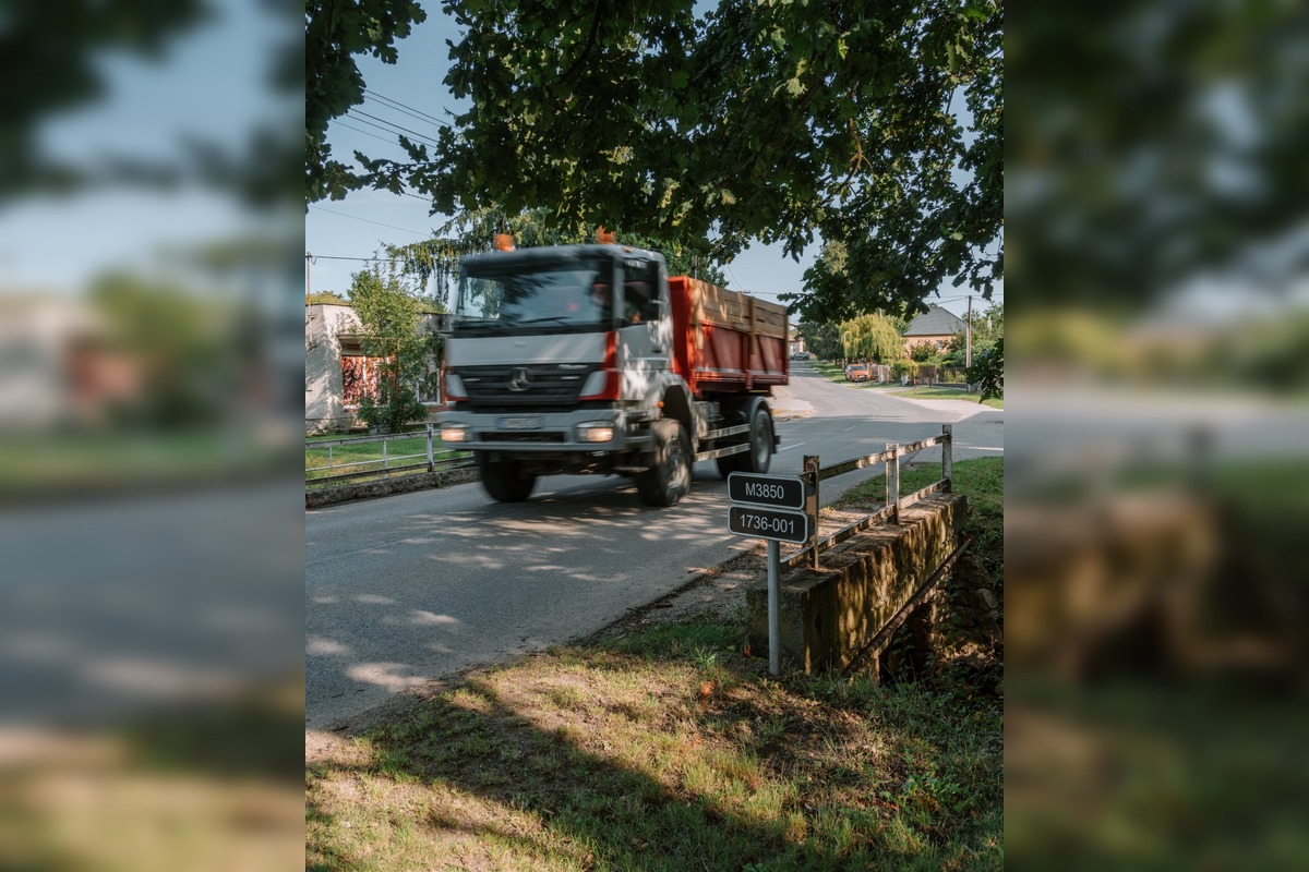 FOTO: V okrese Topoľčany zbúrajú 90-ročný most, potom ho nahradia novým, foto 1
