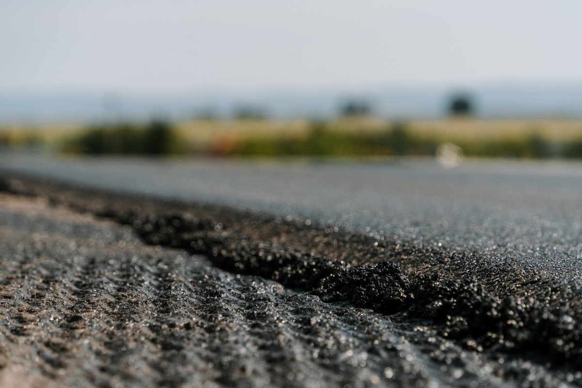 FOTO: Cesty v Nitrianskom kraji dostanú nový asfalt, práce sú v plnom prúde, foto 4