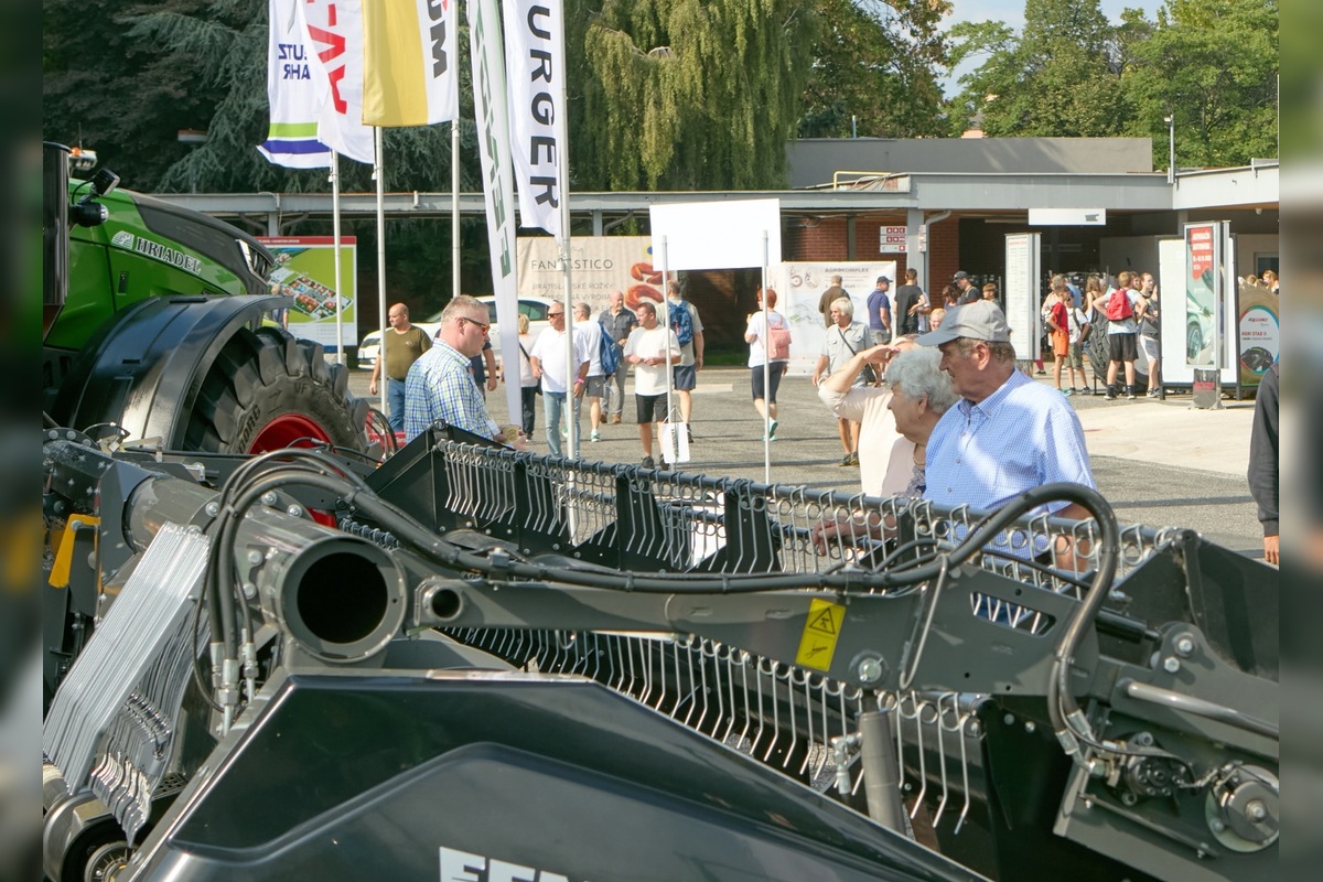 FOTO: Agrokomplex Nitra 2025 je už otvorený, čaká vás živý salaš, traktorparáda, historický vláčik a mnoho ďalšieho, foto 7