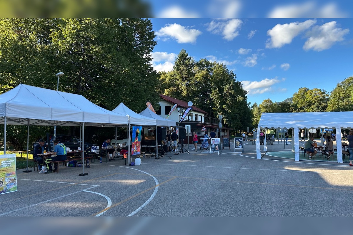 FOTO: Nitra zažila nabitý víkend: moto šou, karneval v uliciach aj dožinky na Tormoši, foto 14