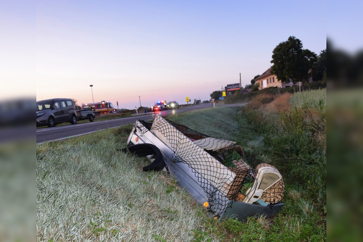 FOTO: Nehoda pri Nových Zámkoch si vyžiadala život 20-ročného dievčaťa, foto 3