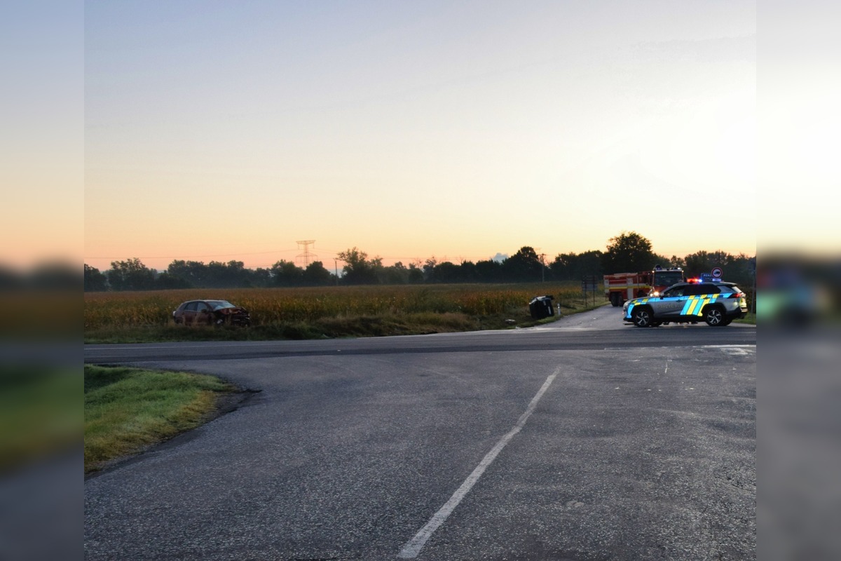FOTO: Nehoda pri Nových Zámkoch si vyžiadala život 20-ročného dievčaťa, foto 4