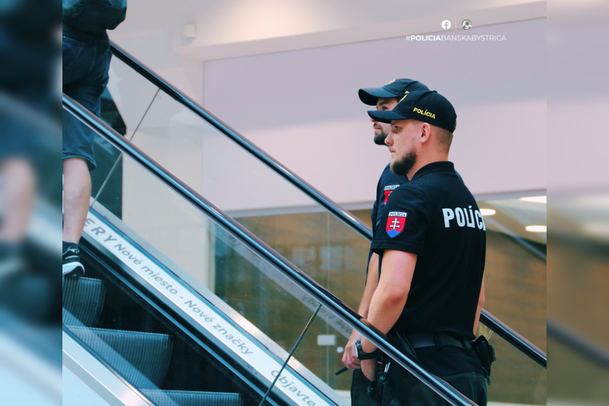 FOTO: Policajti v Banskobystrickom kraji chytali zlodejov priamo v obchodoch, foto 10