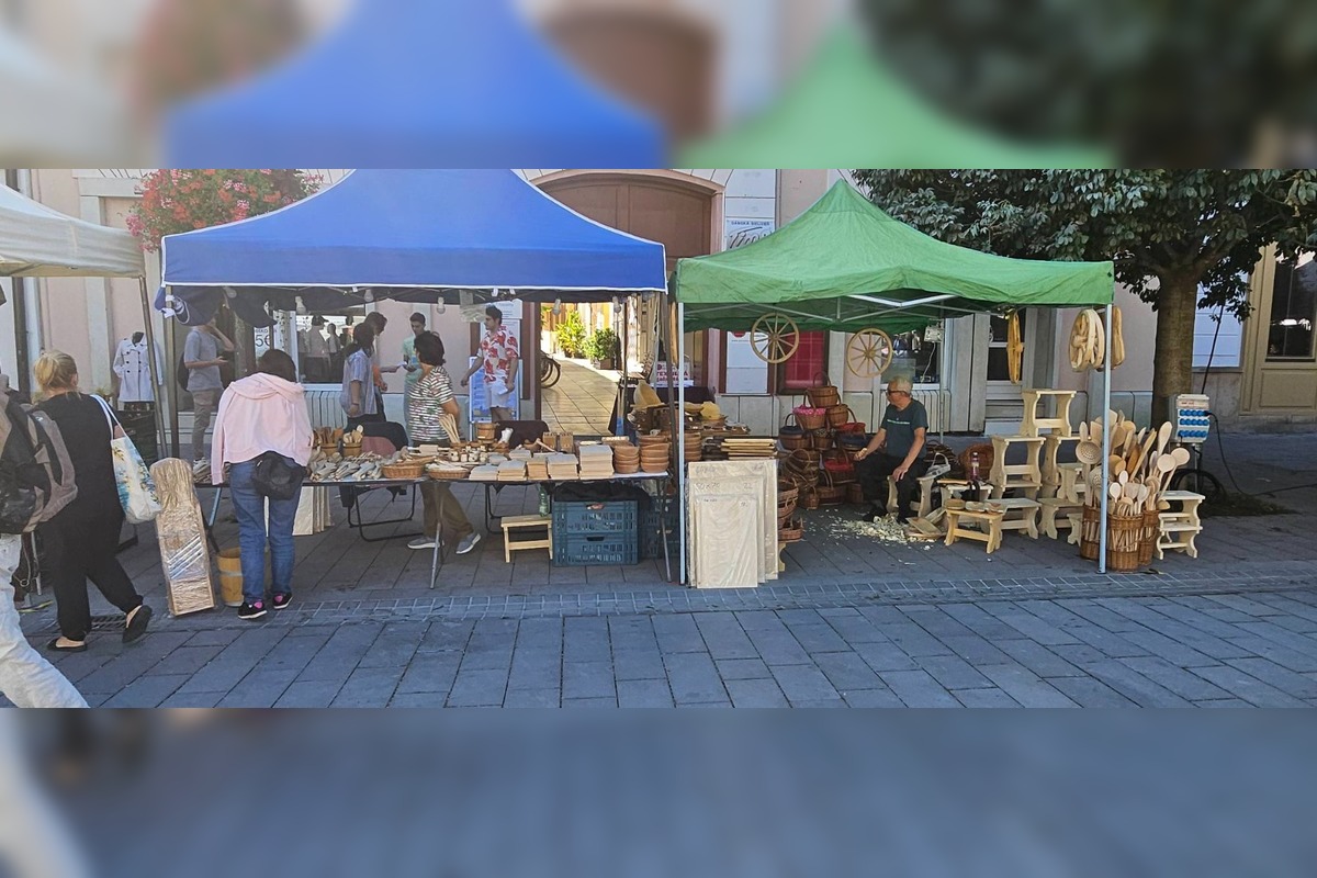 FOTO: Stánky a kolotoče na trnavskom jarmoku, foto 3