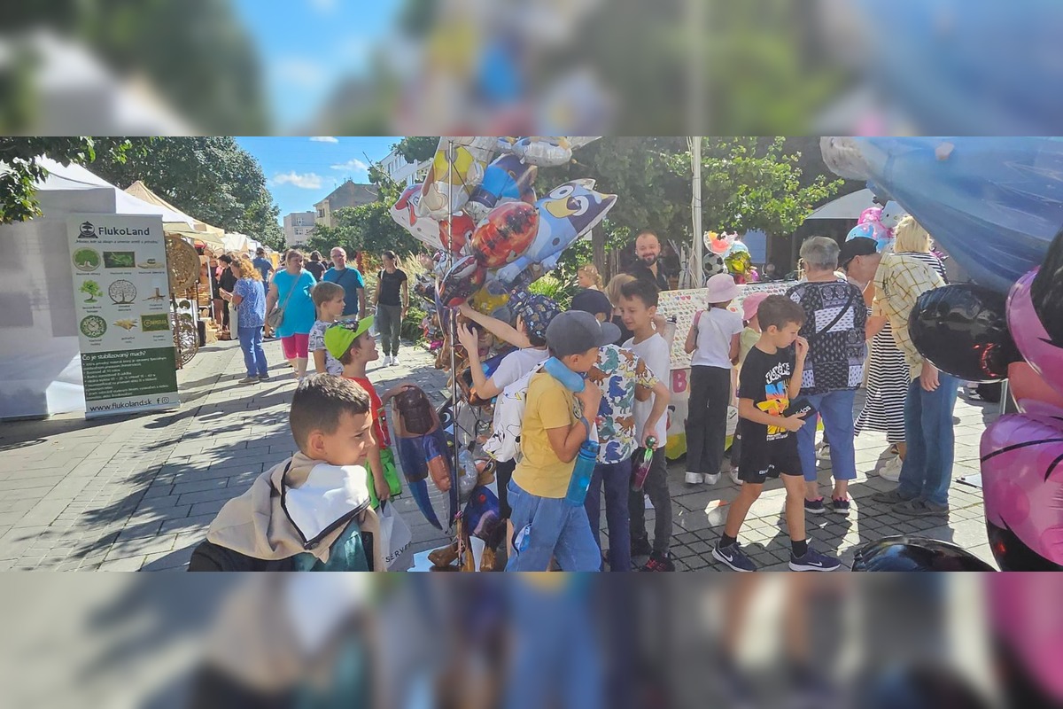 FOTO: Stánky a kolotoče na trnavskom jarmoku, foto 13