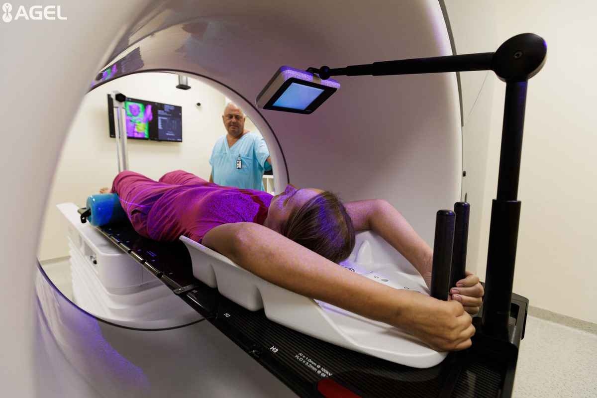 FOTO: Onkopacientom bude po novom pomáhať nový moderný pomocník , foto 4