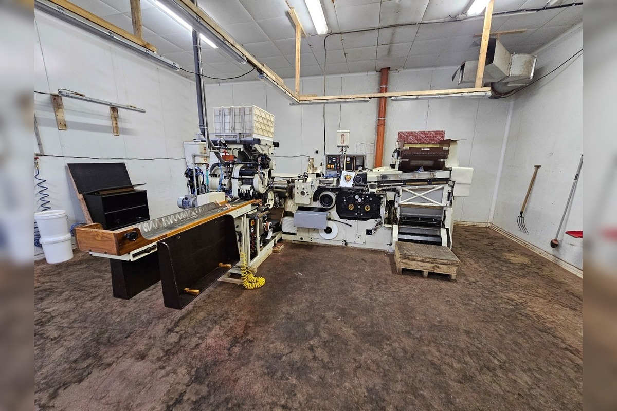 FOTO: Nelegálna výrobňa cigariet v obci Zbrojníky, ktorú odhalia Finančná správa, foto 6