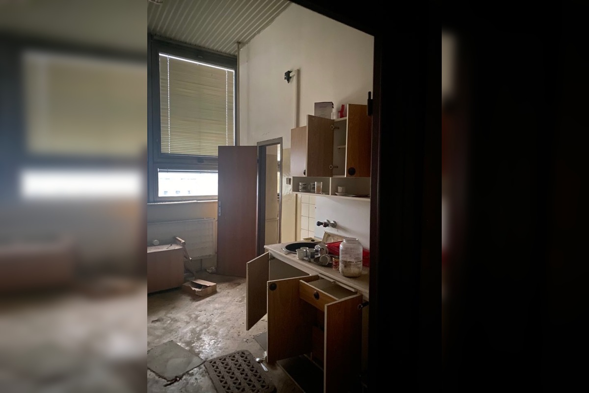 FOTO: Čo sa skrýva v tejto starej budevo v centre Nitry? Youtuber sa pozrel dnu a ukazuje jej tajomstvá, foto 10