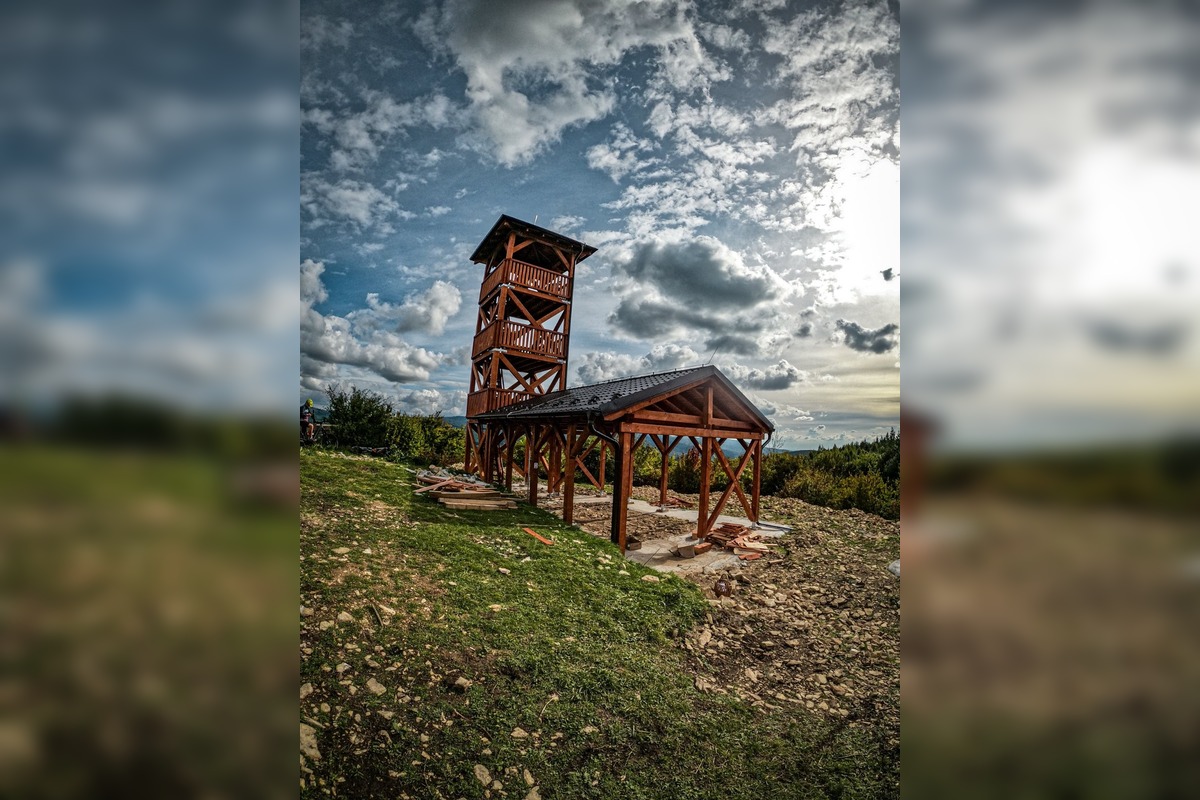 FOTO: V dvoch okresoch Nitrianskeho kraja rastú nové vyhliadky, foto 1