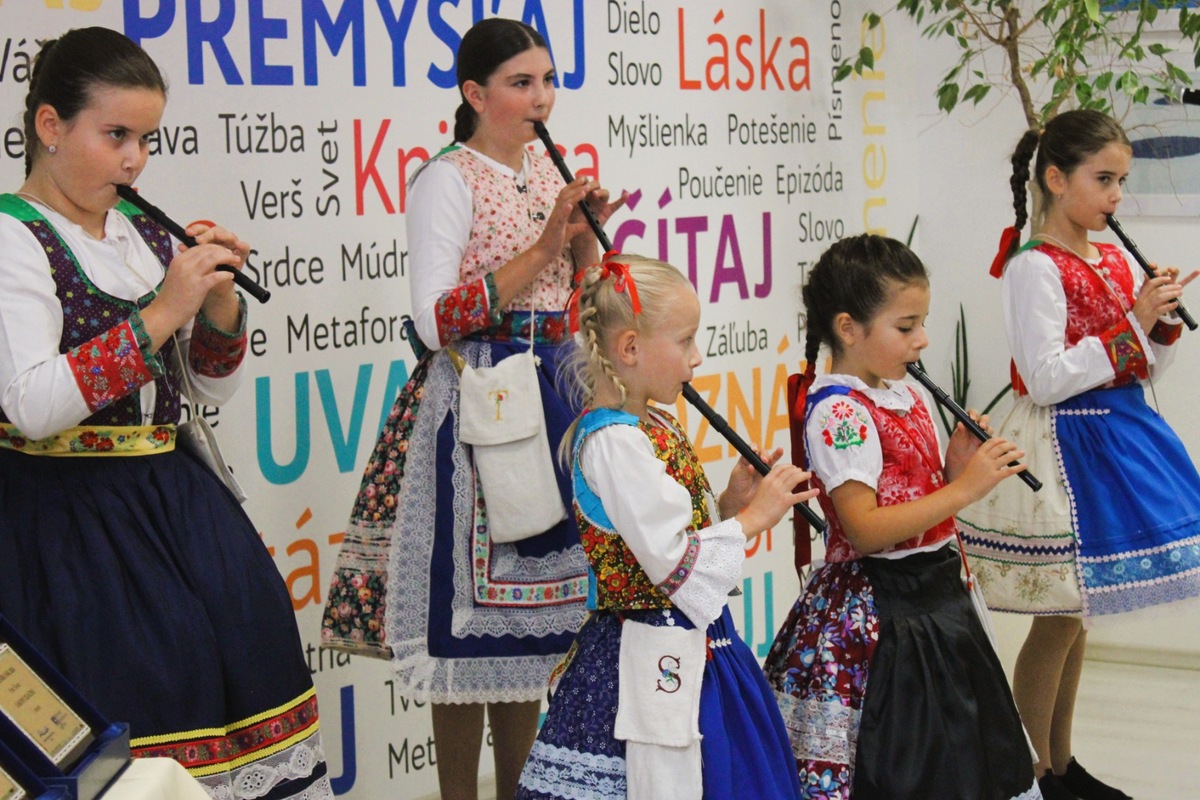 FOTO: Medzi víťazmi súťaže NAJ kniha Nitrianskeho samosprávneho kraja je opäť aj Nitriansky rušňovodič s Nerozprávkami, foto 6