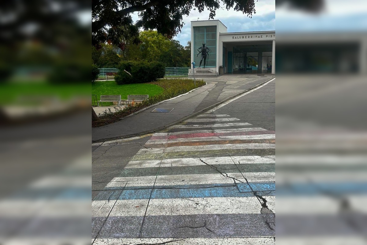 FOTO: V Zlatých Moravciach a ďalších mestách sa objavili dúhové priechody pre chodcov, foto 8