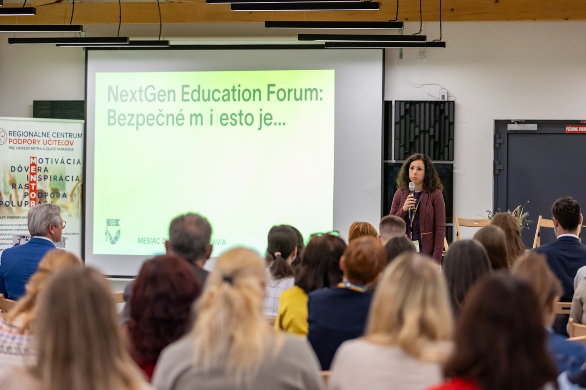 FOTO:  V Nitre sa konala diskusia o duševnom zdraví mladých, zamestnanci prehovorili o bezpečných miestach, foto 7