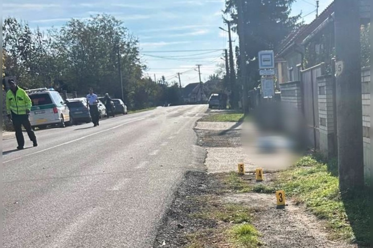 FOTO: Tragická havária v Hronovciach, auto zrazilo ženu na zastávke, foto 1