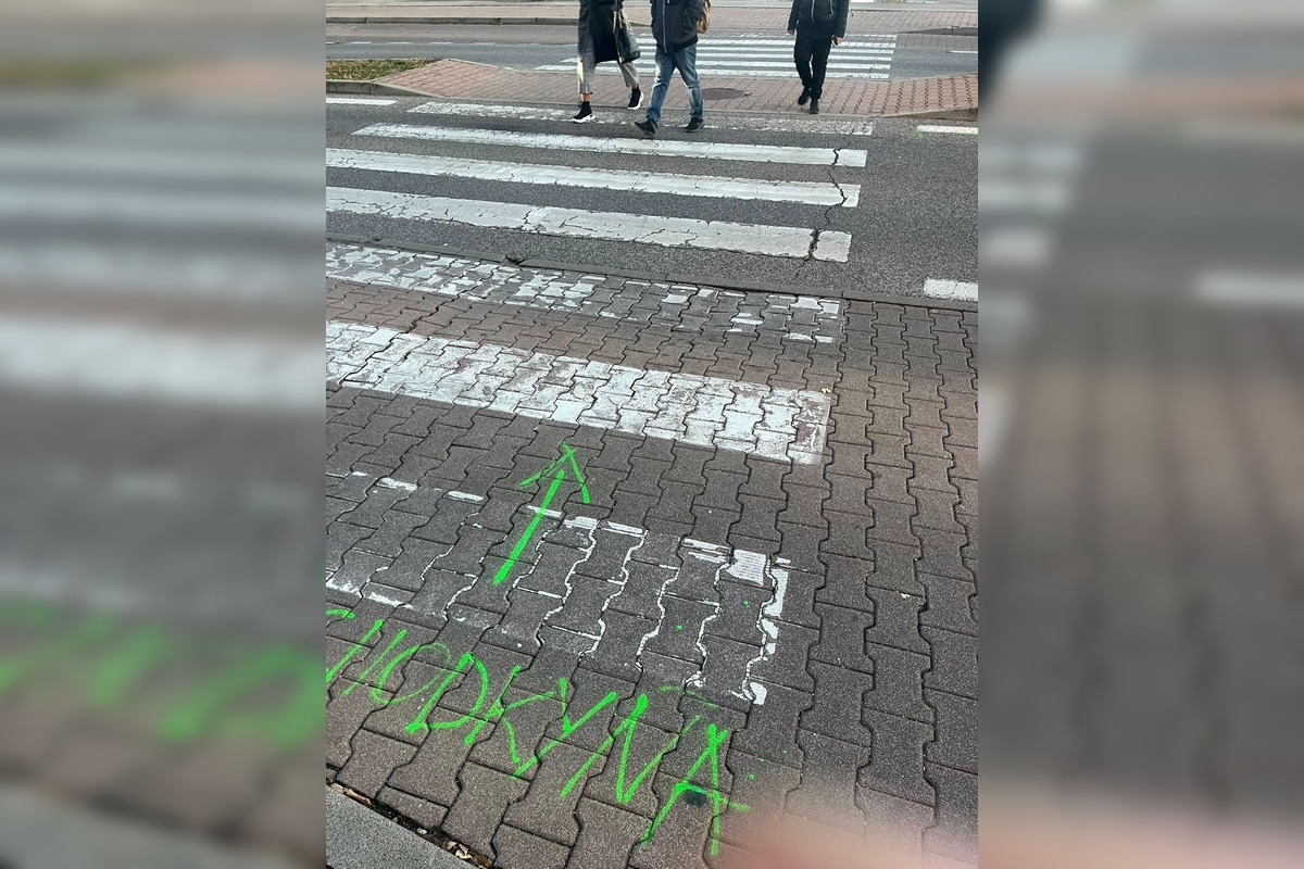 FOTO: Miesto nehody auta a chodkyne pri Agrokomplexe v Nitre, foto 1