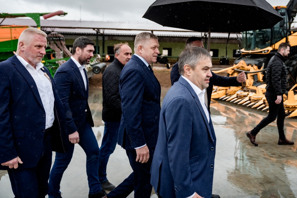 FOTO: Otvorenie novej farmy v Horných Obdokovciach, foto 2