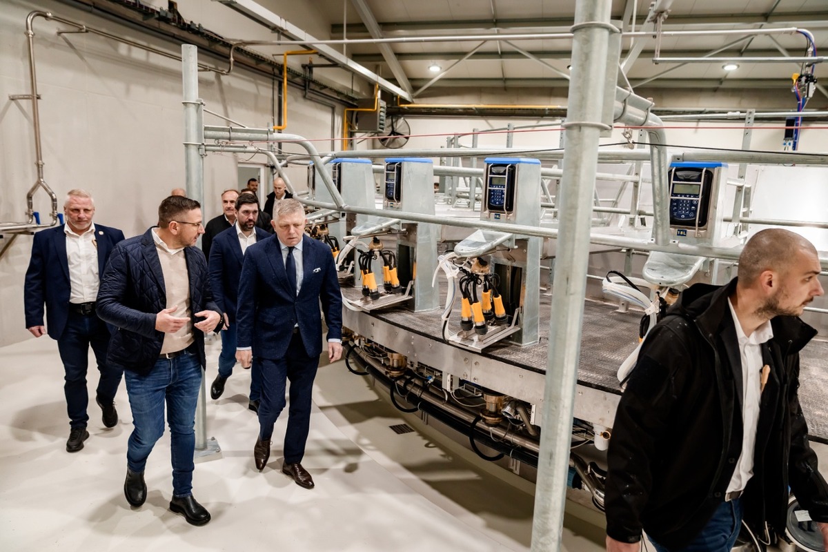 FOTO: Otvorenie novej farmy v Horných Obdokovciach, foto 4