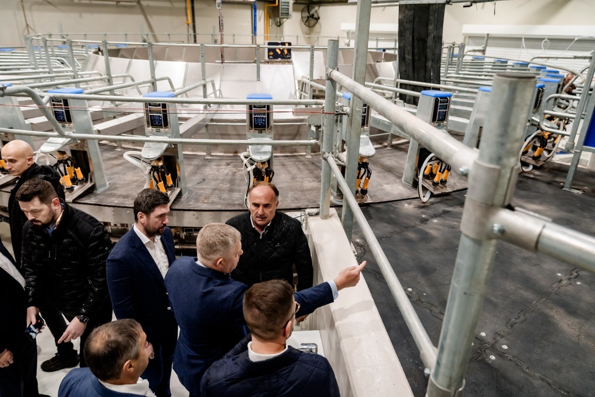 FOTO: Otvorenie novej farmy v Horných Obdokovciach, foto 5