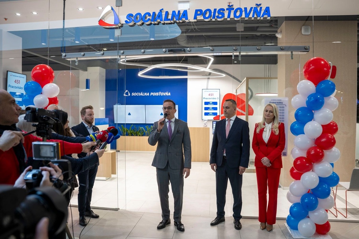 FOTO: Sociálnu poisťovňu v Nitre nájdete v obchodnom centre Promenada, foto 1