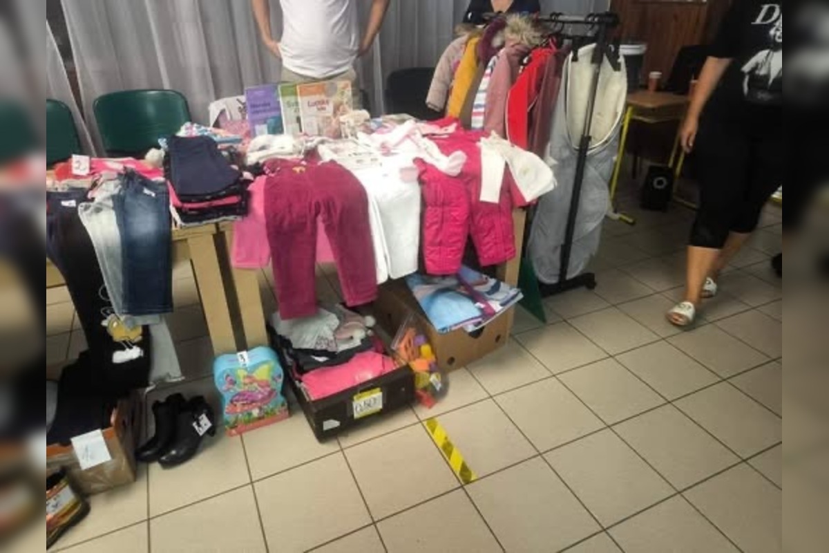 FOTO: Veľká jesenná burza v Leviciach sa blíži, pomôžete komunite aj nakúpite oblečenie, hračky aj knihy za pár eur, foto 5