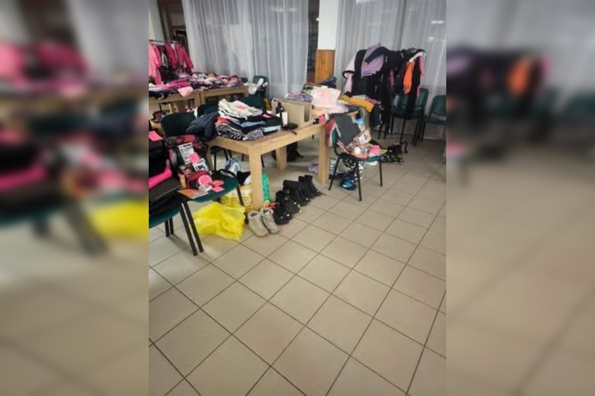 FOTO: Veľká jesenná burza v Leviciach sa blíži, pomôžete komunite aj nakúpite oblečenie, hračky aj knihy za pár eur, foto 7