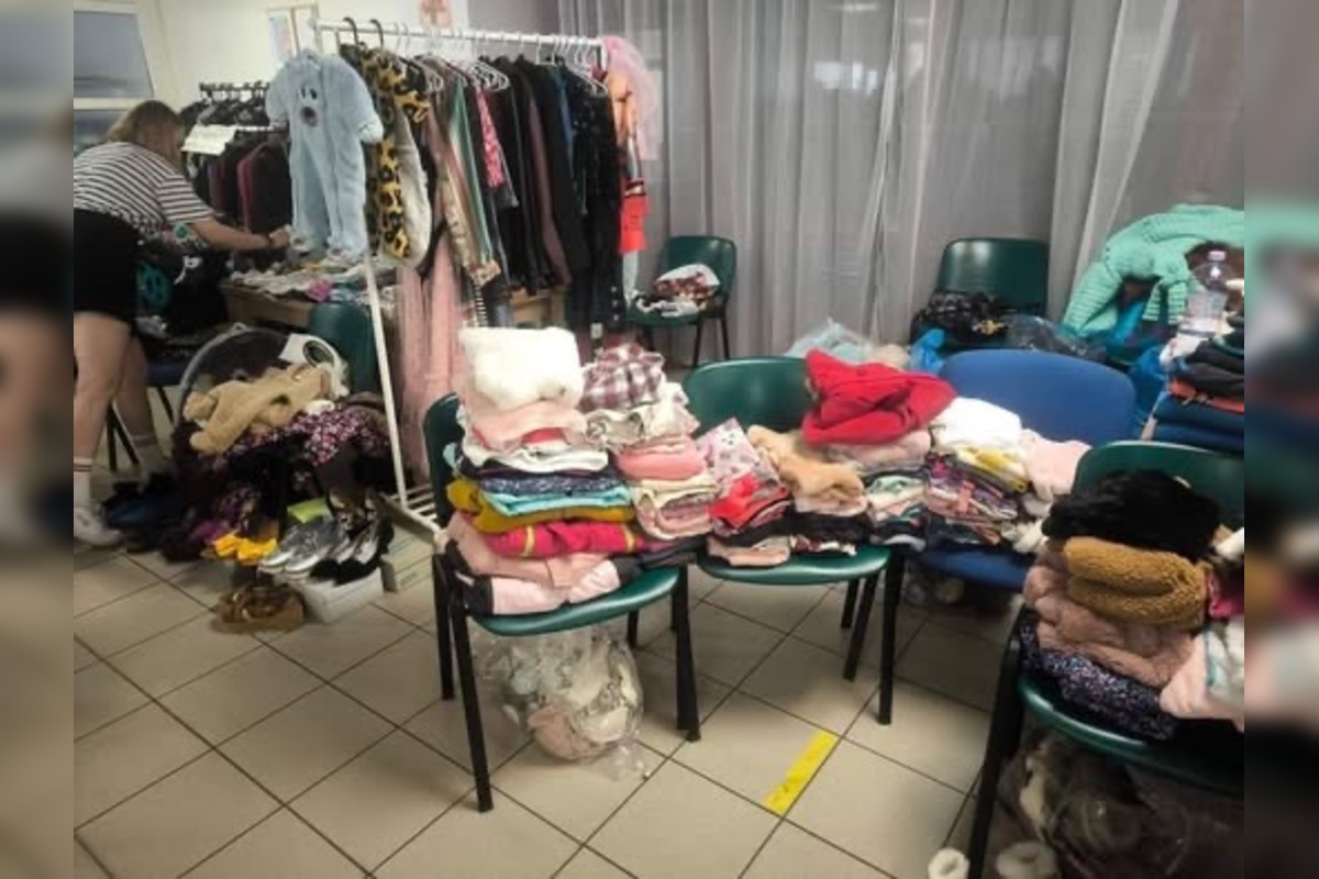 FOTO: Veľká jesenná burza v Leviciach sa blíži, pomôžete komunite aj nakúpite oblečenie, hračky aj knihy za pár eur, foto 8