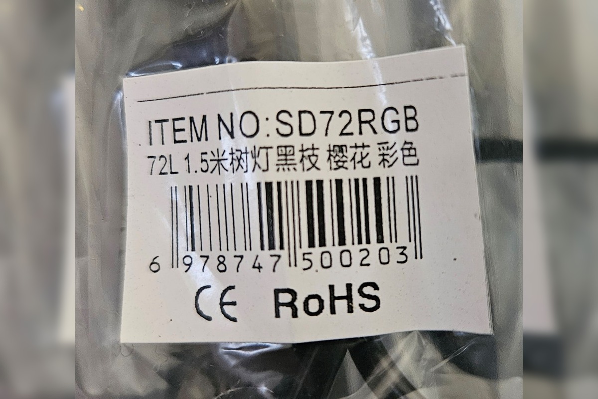 FOTO: Nebezpečné svetielka na trhu. SOI varuje: prestaňte ich používať, foto 1