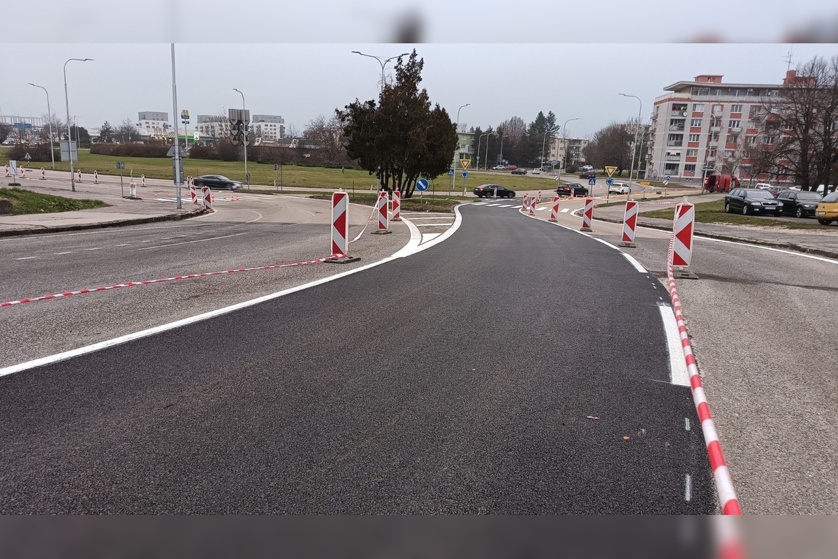 FOTO: Nitra ukončila poslednú tohtoročnú veľkú opravu ciest, Braneckého ulica je hotová a prejazdná, foto 3
