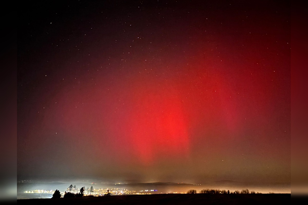 FOTO: Aj Nitriansky kraj zažil nezabudnuteľnú noc ako spoza polárneho kruhu, polárna žiara spôsobila nevídané divadlo, foto 11