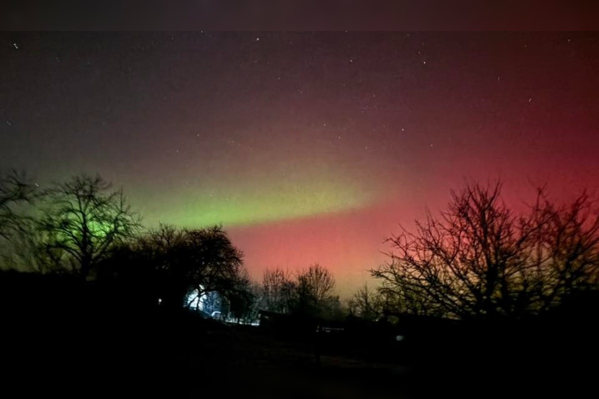 FOTO: Aj Nitriansky kraj zažil nezabudnuteľnú noc ako spoza polárneho kruhu, polárna žiara spôsobila nevídané divadlo, foto 13