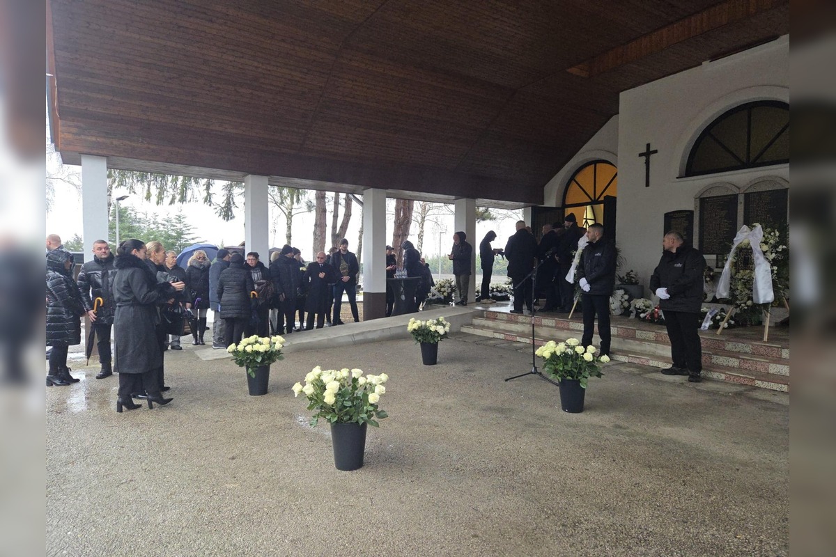 FOTO: Pohreb Moniky Jákliovej, foto 3