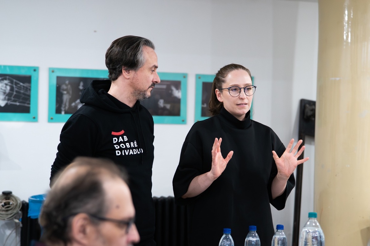 FOTO: Nitrianske divadlo odhalilo nový titul s temnou atmosférou, foto 6