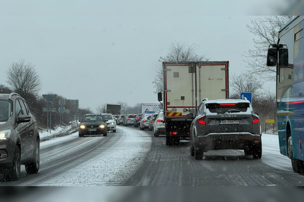 FOTO: Aktuálna situácia na cestách v okolí Nitry, foto 1